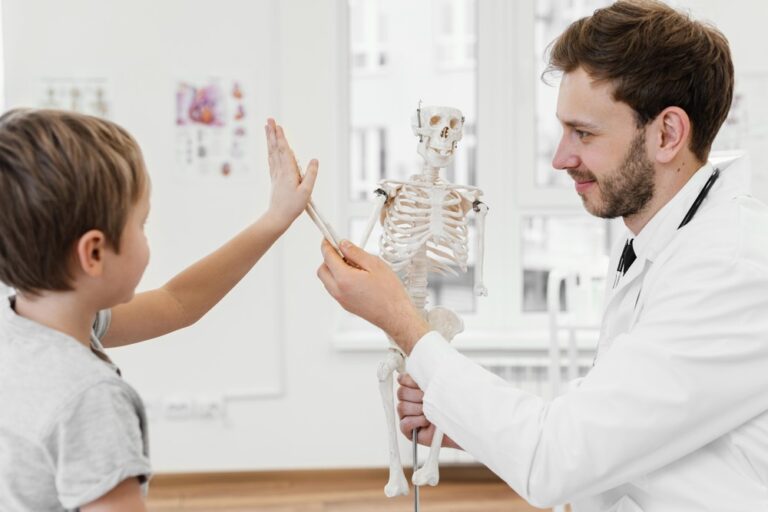 Best Paediatric Orthopaedic in Noida at Little Bones Clinic